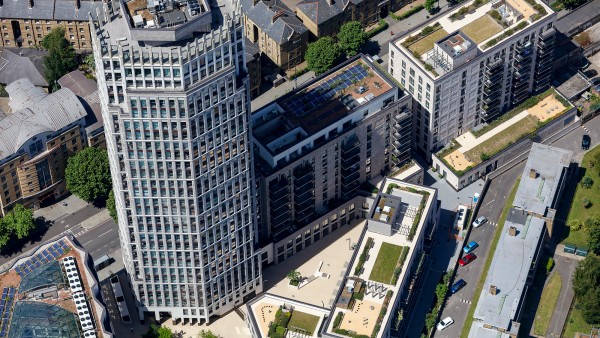 london_starbucks_property_investment_se1_8e1_-_4998