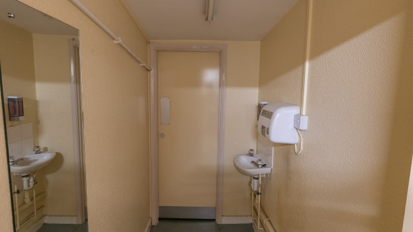 barnstaple_property_investment_ex31_1bz_-__024