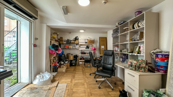 kingston_upon_thames_property_investment_kt1_1sz_-_014