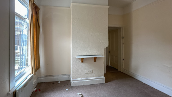 kingston_upon_thames_property_investment_kt1_1sz_-_023