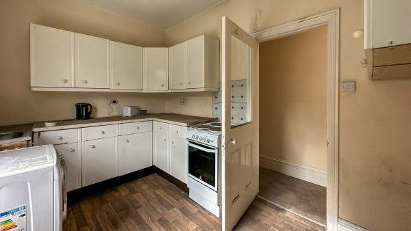 kingston_upon_thames_property_investment_kt1_1sz_-_025