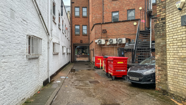 kingston_upon_thames_property_investment_kt1_1sz_-_038
