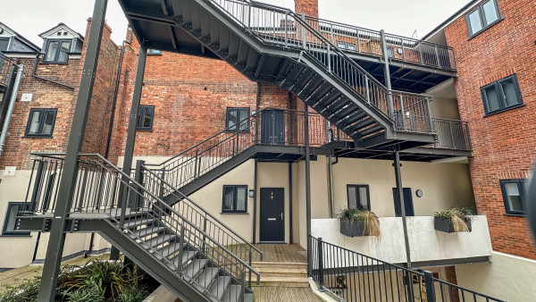 reading_jacksons_corner_property_investment_rg1_2ea_-_027